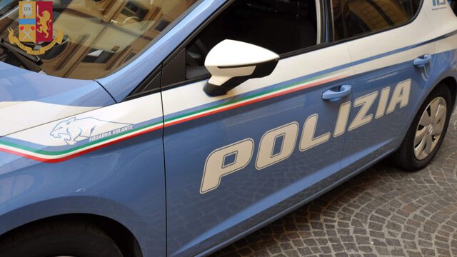 FOLIGNO, RAPINA IN TABACCHERIA: MALVIVENTE MINACCIA LA TITOLARE E SCAPPA COL BOTTINO